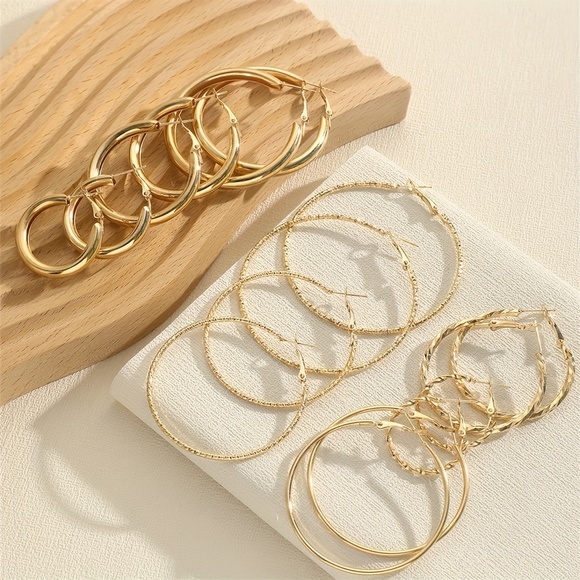 Elegant 18K Hoop Earrings: 8-Pair Set for Daily Delight - Picture 9 of 10